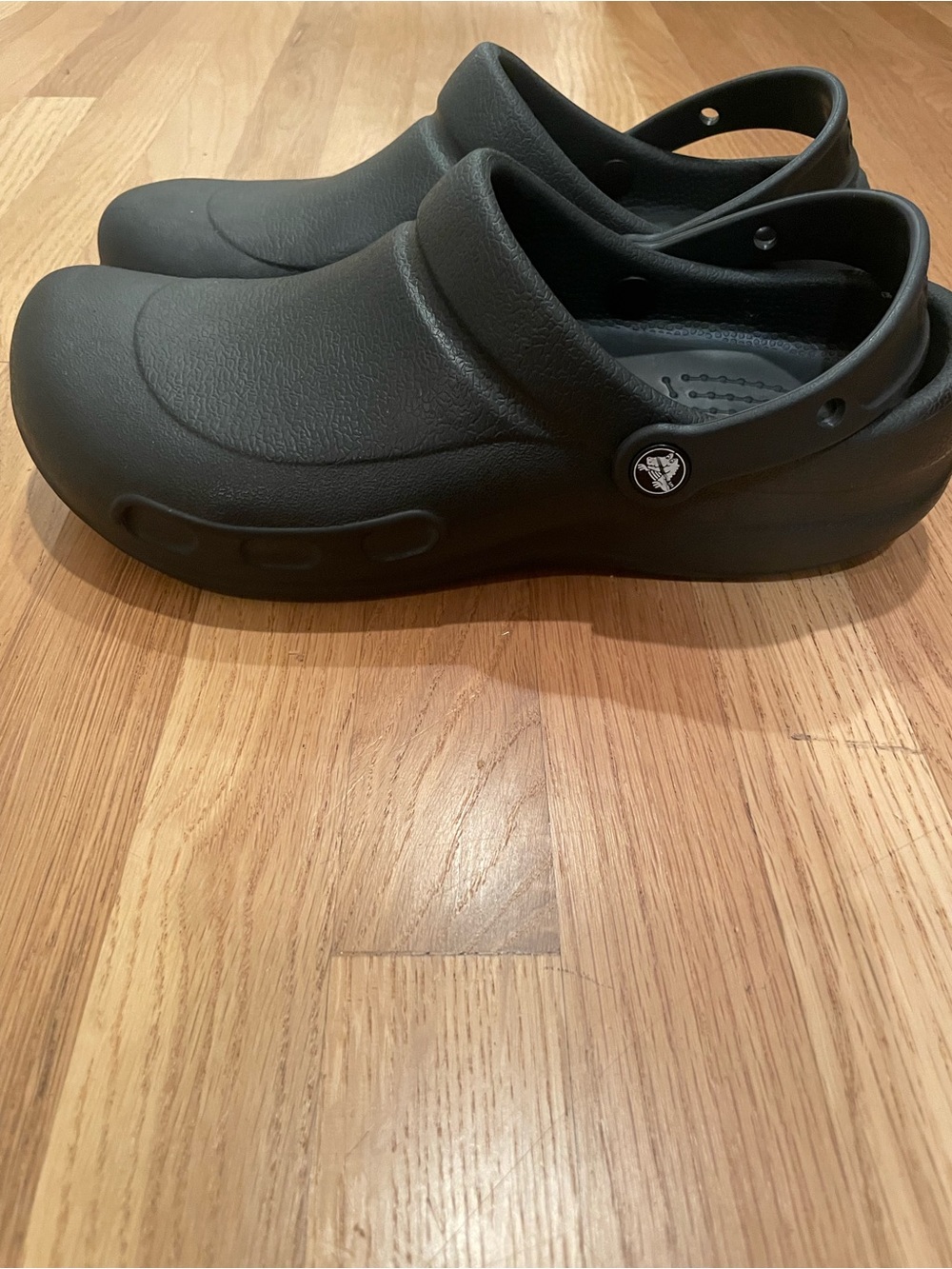 Crocs Bistro Work Clogs Black Slip Resistant Non Slip Shoes Mens 10 Womens 12 - Picture 3 of 6